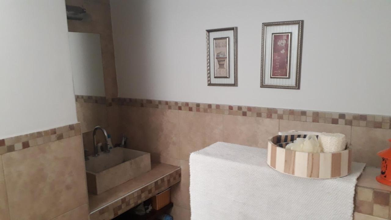 Casa Cerca Del Centro Bed&Breakfast Mendoza Ngoại thất bức ảnh
